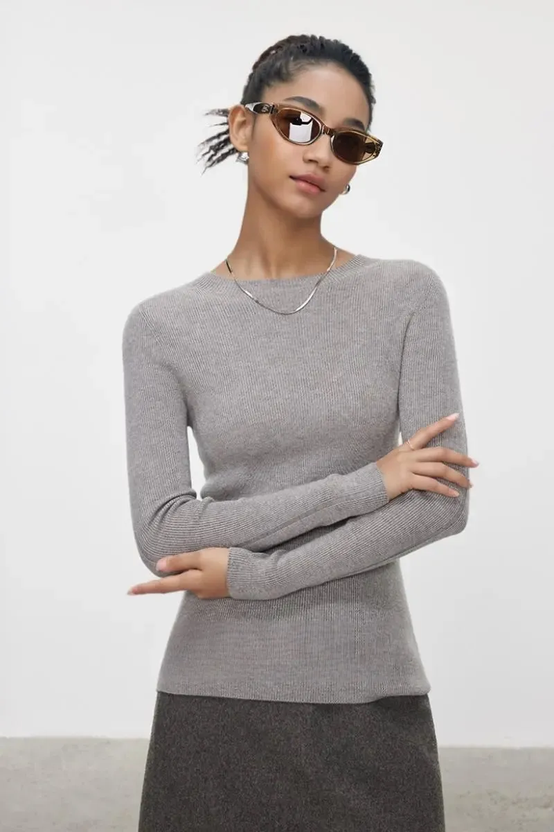 100 Wool Seamless Knit Crewneck Sweater