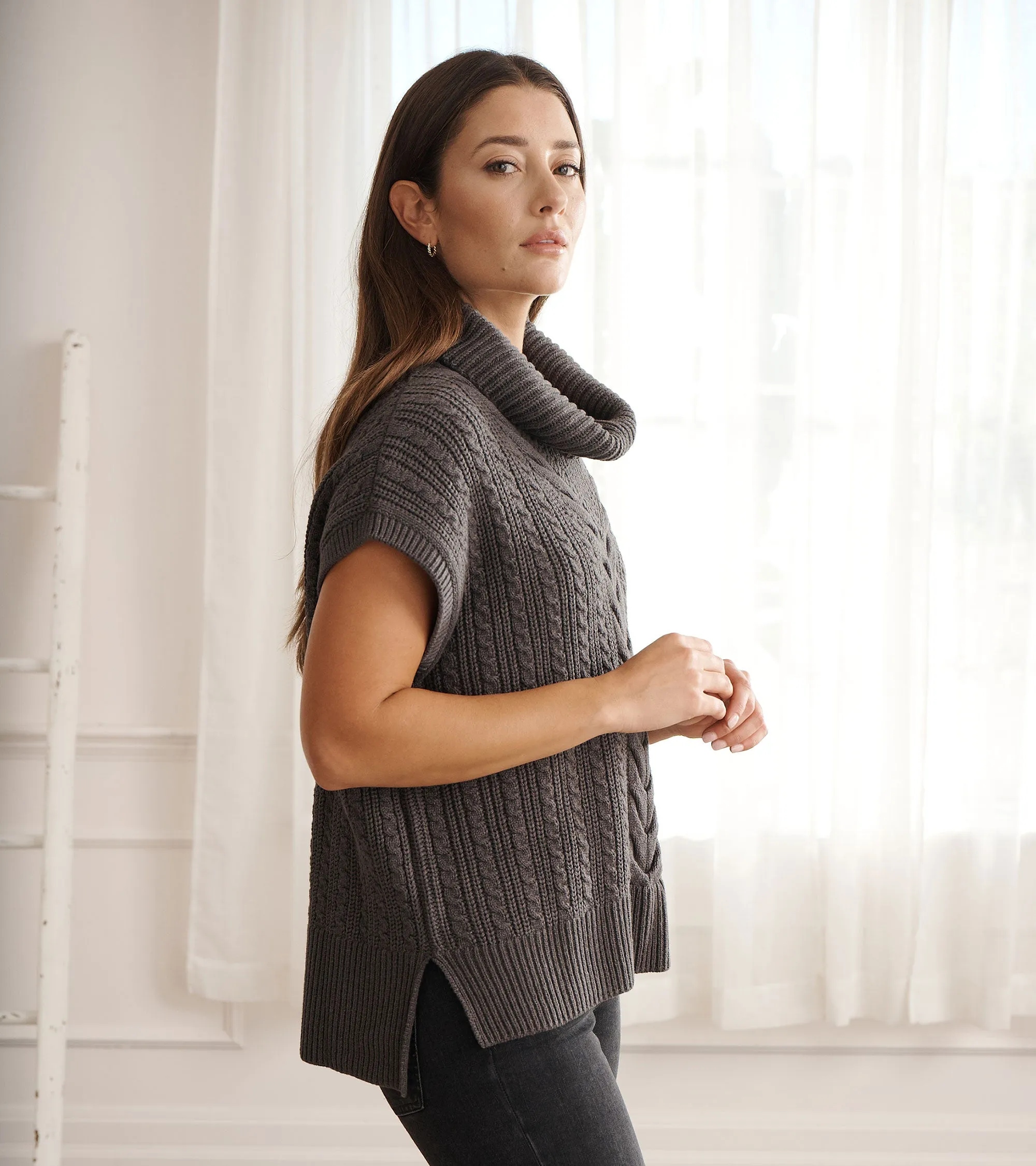 Cable Knit Vest - Charcoal Grey