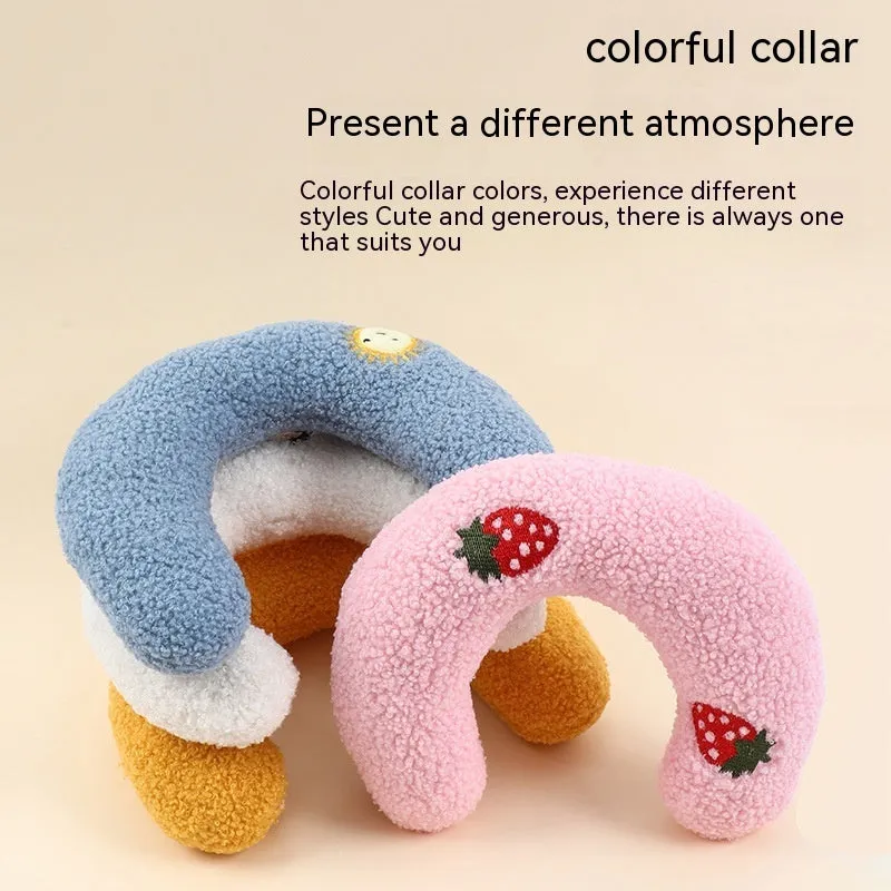 Little Pillow For Cats Fashion Neck Protector Deep Sleep Puppy U-Shaped Pillow Pets Pillow Kitten Headrest Dog Sleeping Pillow Pet Products