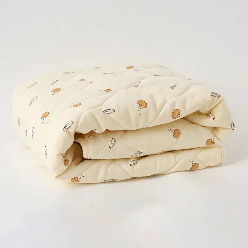 Print Quilted Blanket